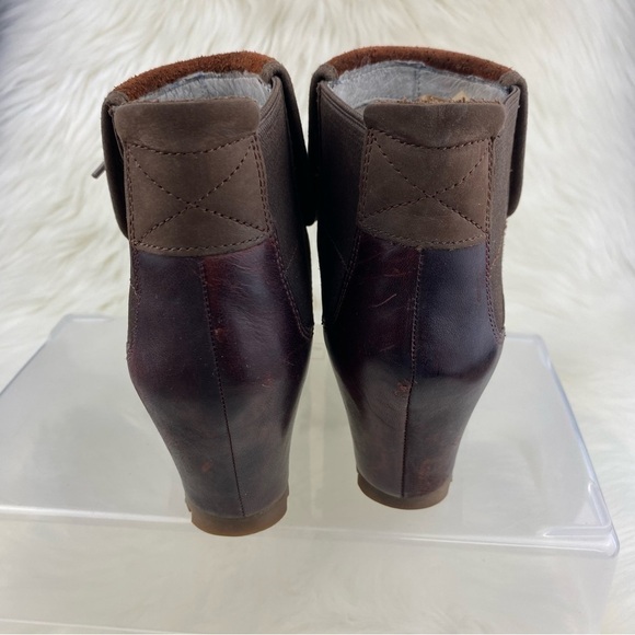 MERRELL CINNAMON SMOOTH BROWN LEATHER WEDGE ANKLE BOOTIES SIZE W7 - Picture 3 of 10